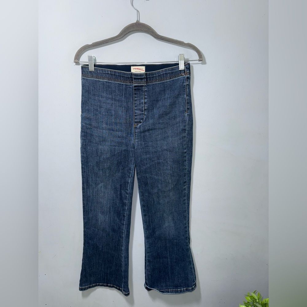 Pilcro Women’s Blue Pull-On Mid-Rise Crop Flare Jeans Size Small EUC - Picture 4 of 12